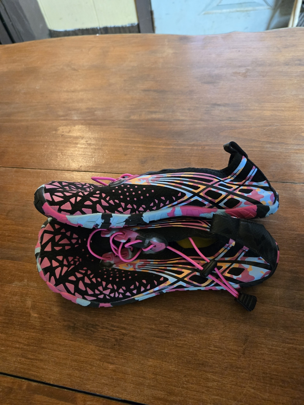 Women's Black Pink Multicolor Water Shoes